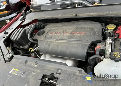 2019 Jeep Compass Latitude 4X4 из США, поврежденный, VIN 3C4NJDBB4KT754744